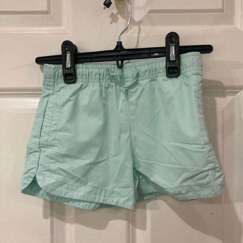 Carter’s girl mint green short shorts size 6/6x